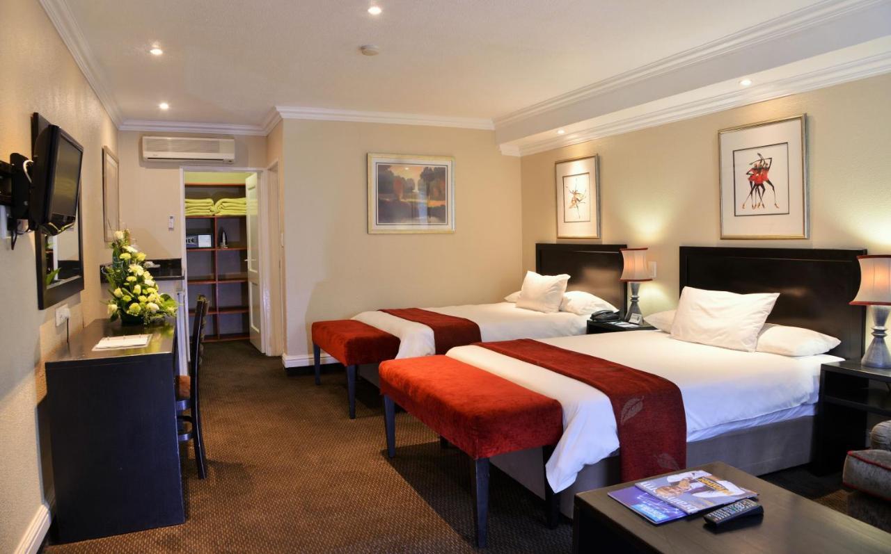 Birchwood Hotel And Or Tambo Conference Centre Boksburg Bagian luar foto