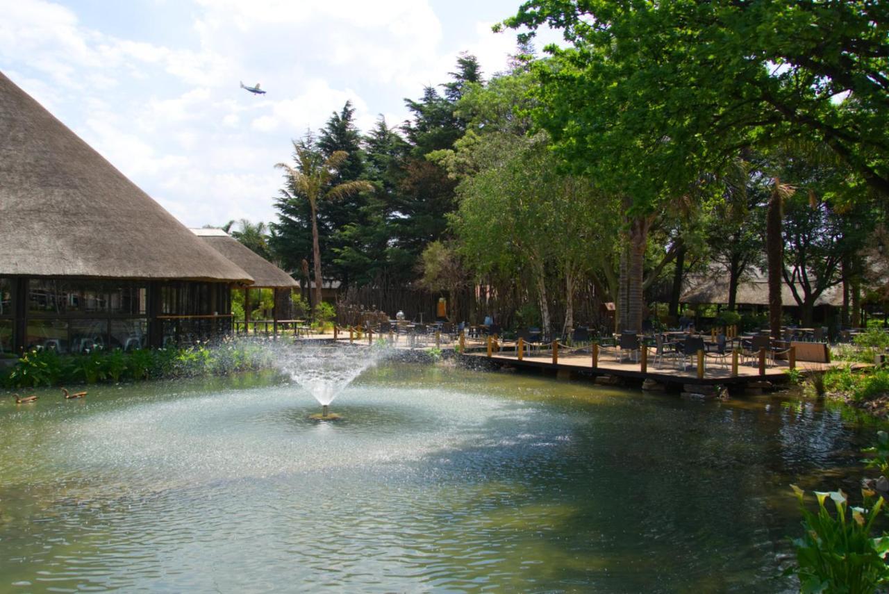 Birchwood Hotel And Or Tambo Conference Centre Boksburg Bagian luar foto
