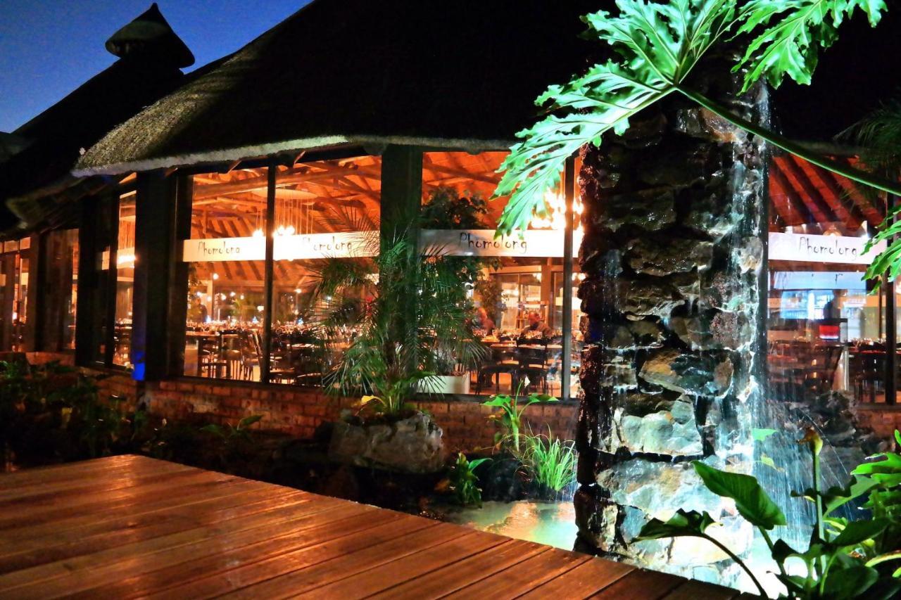 Birchwood Hotel And Or Tambo Conference Centre Boksburg Bagian luar foto